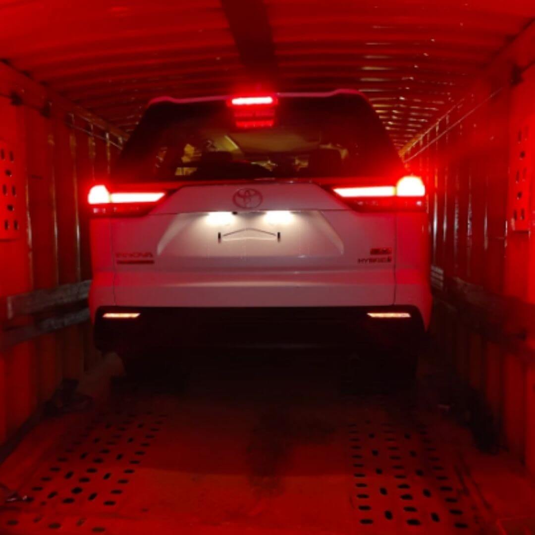 Reliable Courier and Luggage Services from Mumbai to Delhi TheTransporter